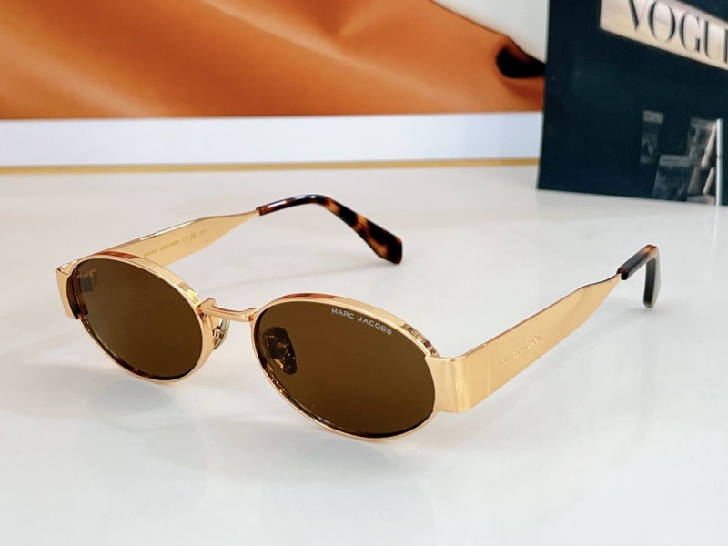 MARC JACOBS